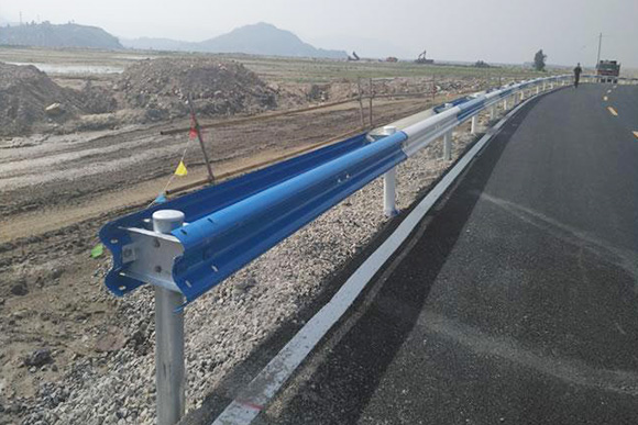 湖南-高速公路護(hù)欄管